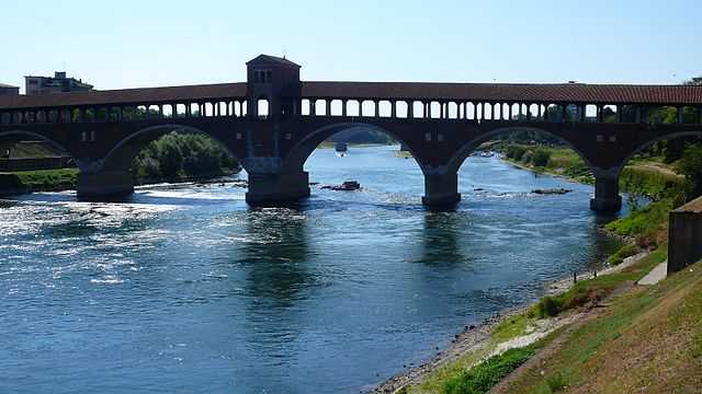 Il Ponte Coperto, simbolo di Pavia e liberamente fotografabile!