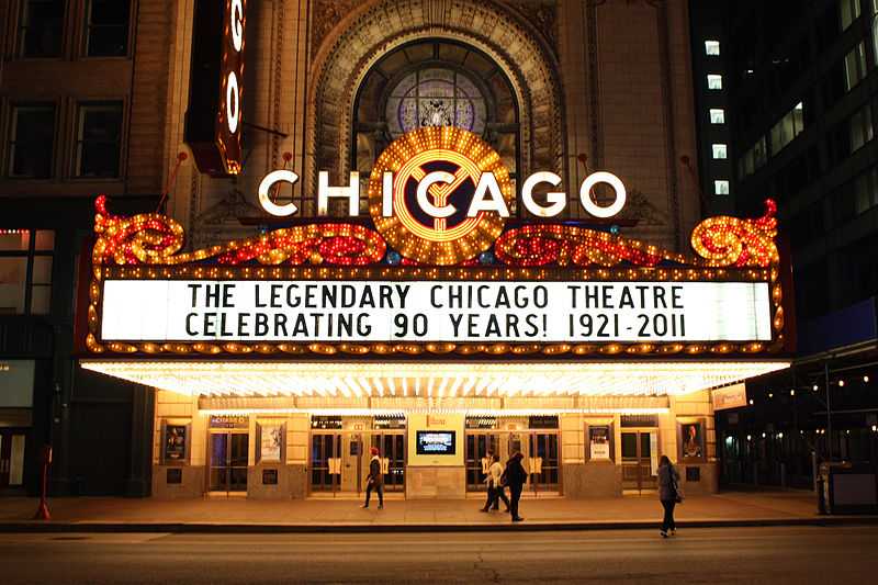 Chicago Theater, Illinois. CC-BY-SA Raymon Sutedjo-The