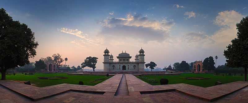 4° posto: tomba di Itimad-ud-Daula. CC-BY-SA Asitjain  