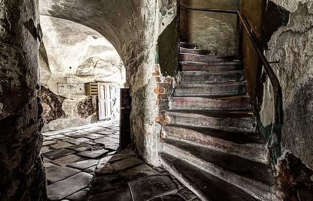 Scala una casa del XVII secolo a Nowa Ruda (Polonia) - Foto di Jar.ciurus [Licenza CC-BY-SA 3.0] - 4° classificato Wiki Loves Monuments 2013