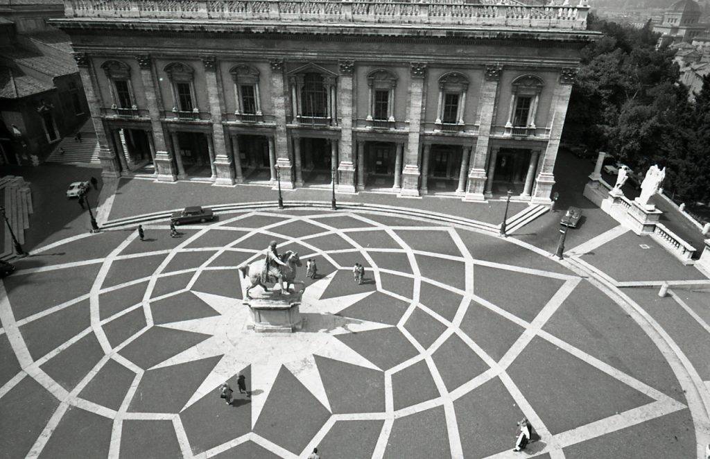 Paolo_Monti_-_Servizio_fotografico_(Roma,_1966)_-_BEIC_6329127