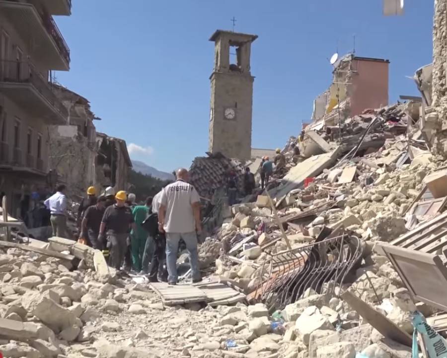 i danni del terremoto ad amatrice