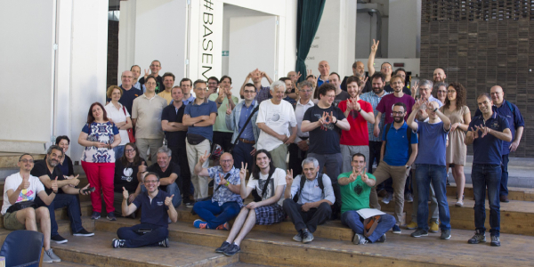 foto di gruppo all'assemblea dei soci di wikimedia italia nel 2019